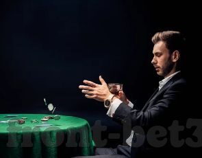 德州扑克 唬人英文-德州扑克，在牌局中展现智慧与策略